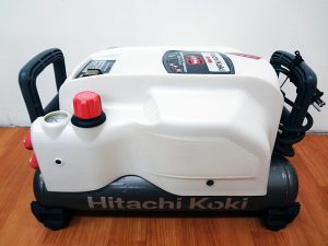 日立工機　高圧エアコンプレッサ　EC1445H-4