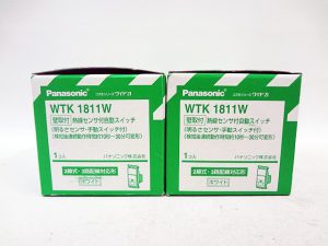 パナソニック　熱線センサ付自動スイッチ　WTK1811W-2