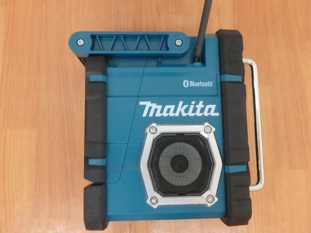 マキタ　充電式ラジオ　MR108-4