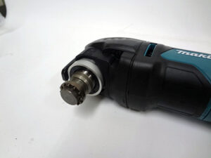 makita　充電式マルチツール　TM51DRG-3