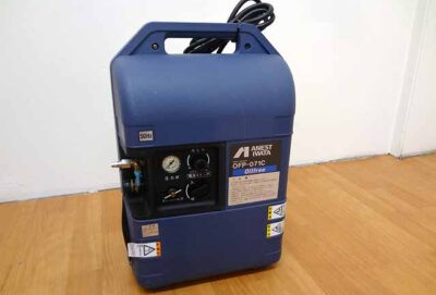 アネスト岩田オイルフリーコンプレッサーOFP-071C-1