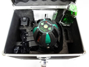 VOICE　フルライングリーンレーザー墨出し器　VLG-8X-4