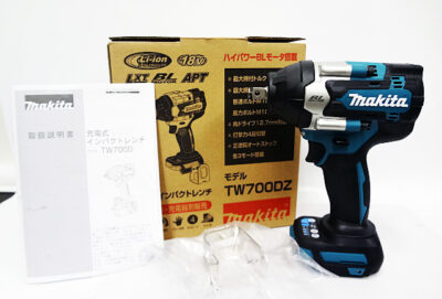 マキタ　インパクトレンチ　TW700DZ-1