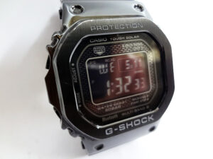 カシオ　G-SHOCK　電波ソーラーウォッチ　GMW-B5000-2