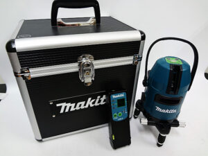 マキタ　充電式屋内屋外兼用墨出し器　SK10GD-1