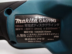 マキタ　充電式ディスクグラインダ　GA019G-4