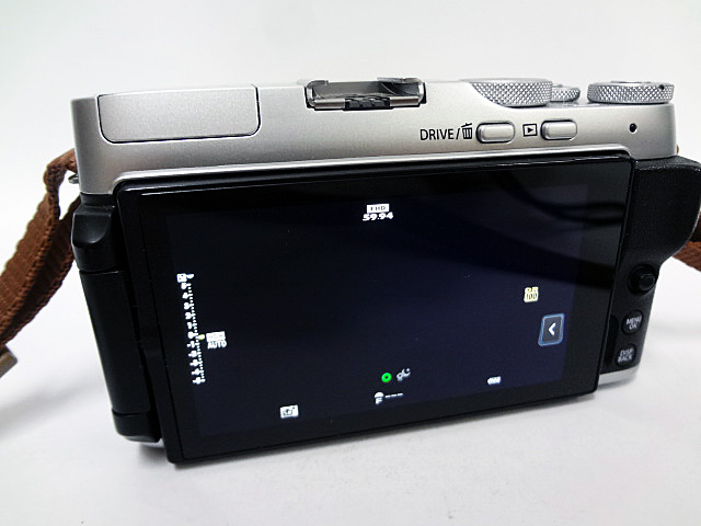 富士フイルム　デジタルミラーレスカメラ　X-A7-3