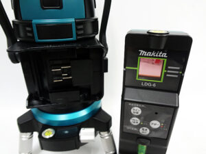 マキタ　充電式レーザー墨出し器　SK314GDZ-4