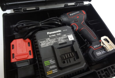 Panasonic　充電インパクトドライバ　EZ1P31F10D-1