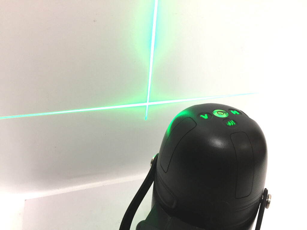 VOICE　グリーンレーザー墨出し器　VLG-5X-4
