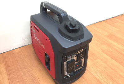 京セラ　エンジン発電機　EGI100-1