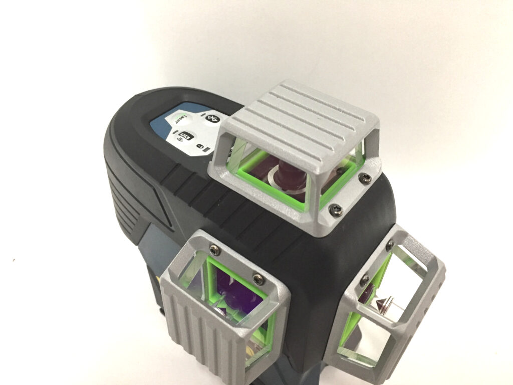 ボッシュ　レーザー墨出し器　GLL3-80CG-4
