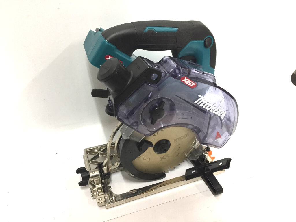 マキタ　充電式防じんマルノコ　KS002G-1