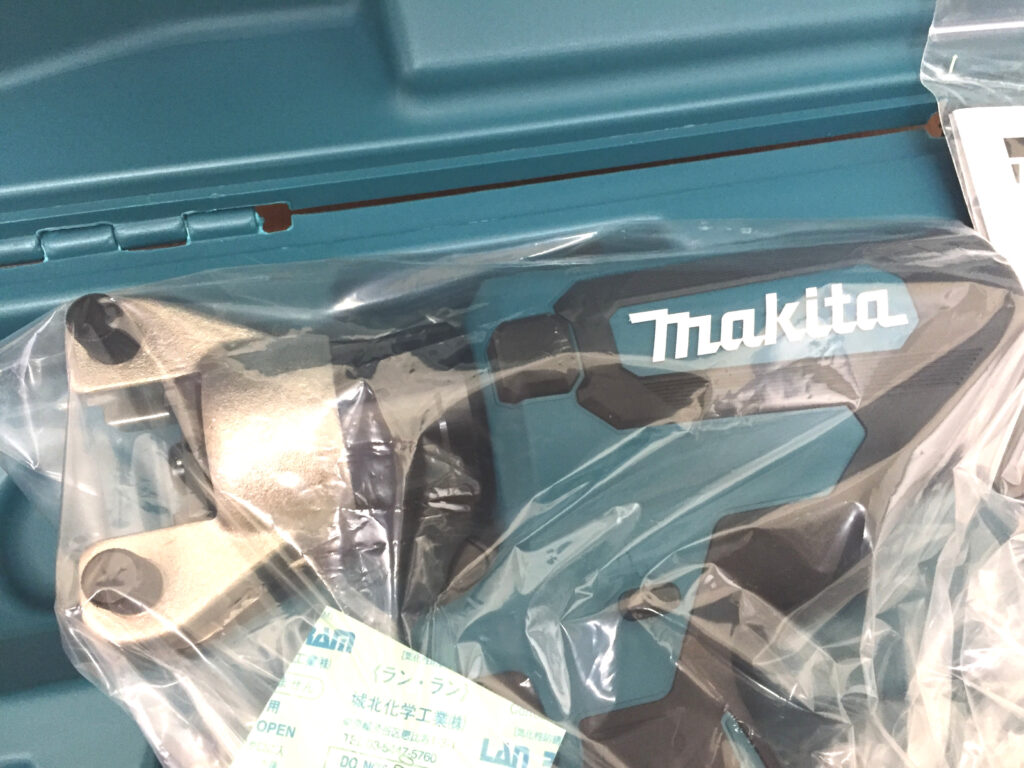 マキタ　充電式圧着機　TC300DRG-2