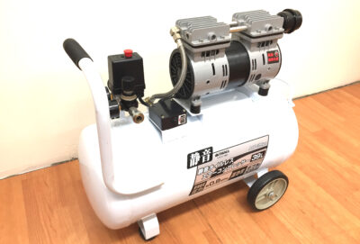 アースマン　静音オイルレスエアーコンプレッサー　ACP-39SLAA-1