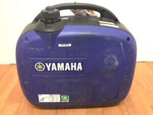 ヤ、マハ　インバーター発電機　EF16HIS中古品-4