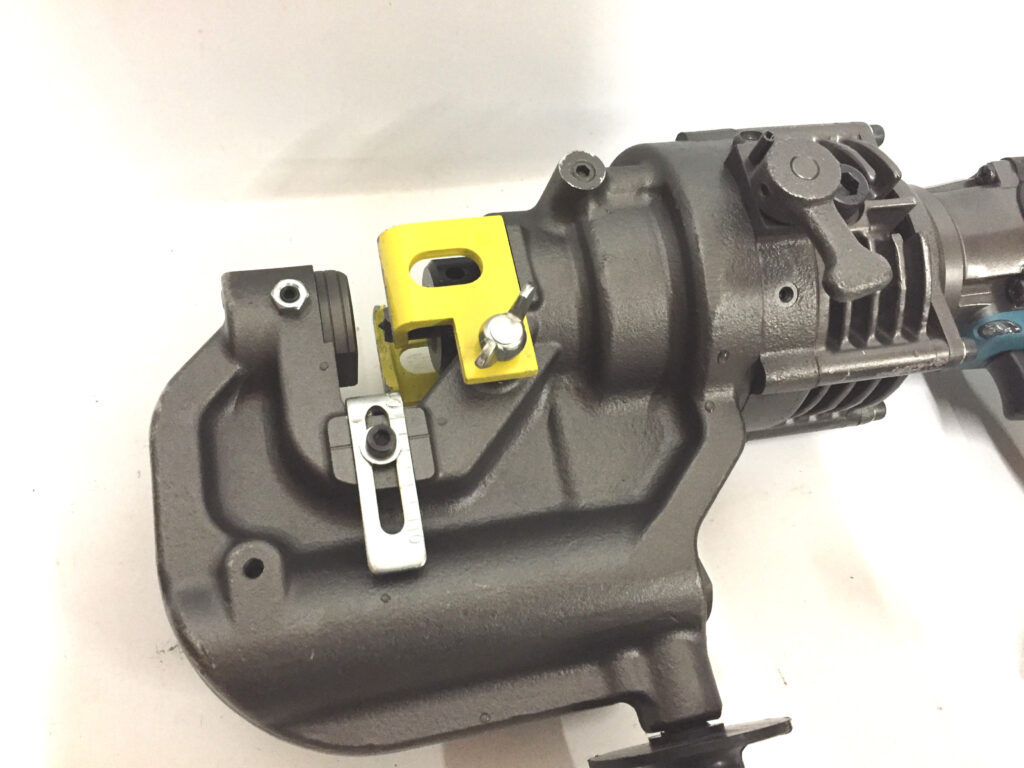 マキタ 充電式パンチャー PP200DRG-2