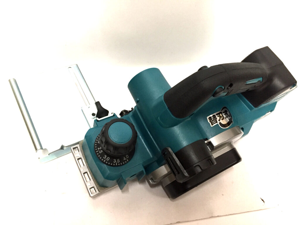 マキタ　充電式カンナ　KP001G新品同様-2