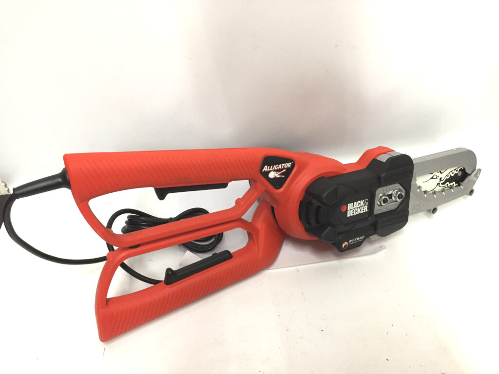 BLACK&DECKER 枝切りチェーンソー LP1000-1