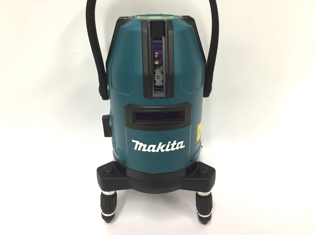 マキタ 充電式屋内･屋外兼用墨出し器 SK40GD-2