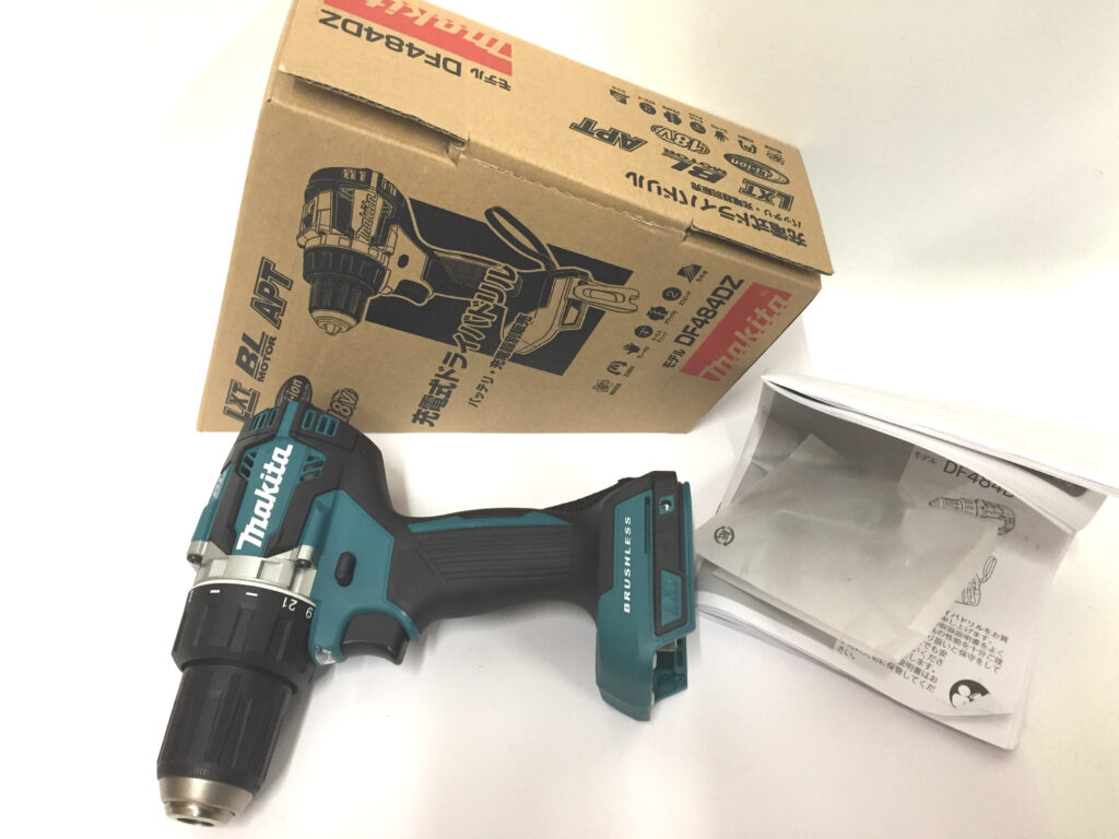 マキタ 充電式ドライバドリル DF484DZ-1