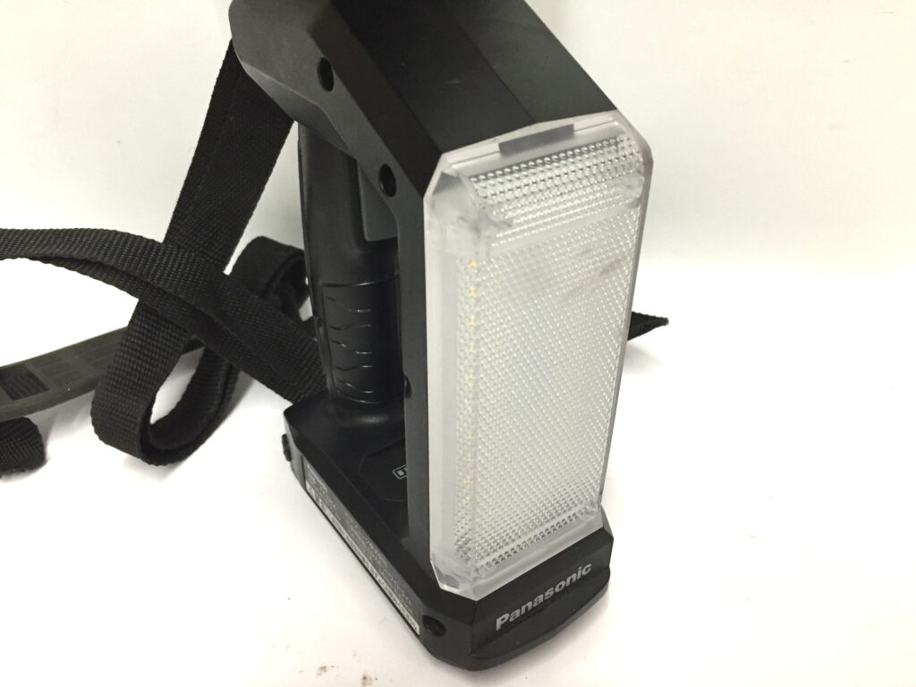 パナソニック 充電LEDスポットワイドライト EZ37C6-4