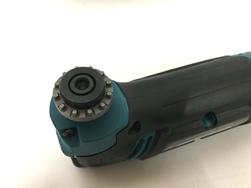 マキタ 充電式マルチツール TM30DZ-4