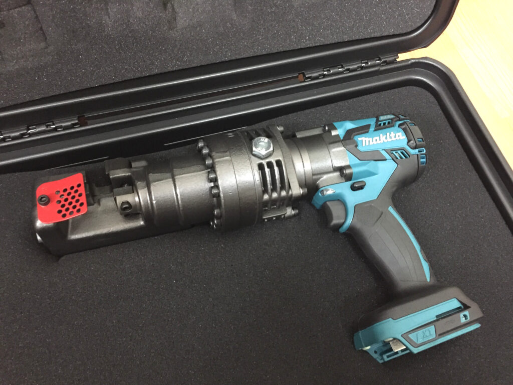 マキタ 充電式鉄筋カッタ SC163DZK-3