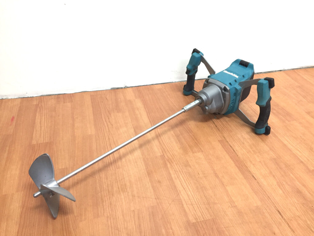 マキタ 充電式カクハン機 UT001G-1