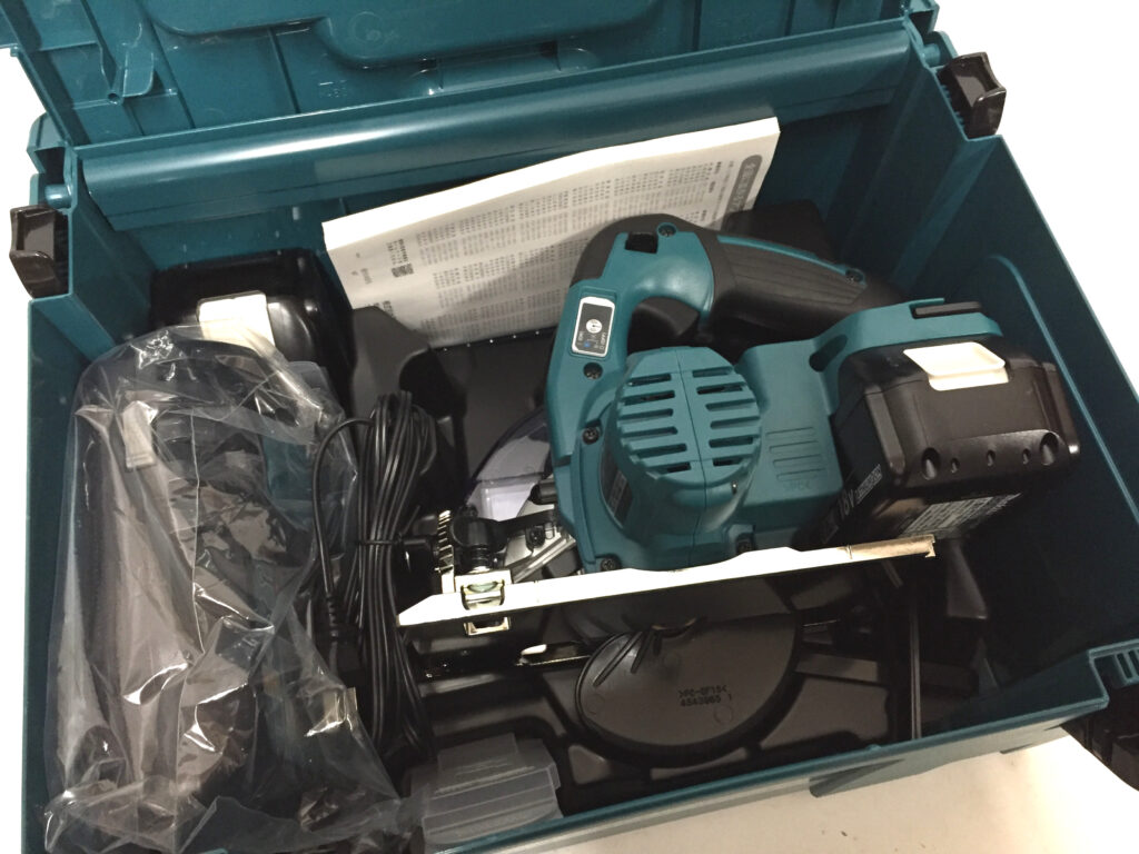 マキタ 充電式防じんマルノコ KS513DRGX-2