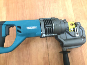 マキタ 電動パンチャ PP201-3