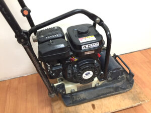 明和 バイブロプレート KP55-3