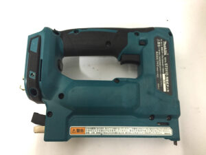 マキタ 充電式タッカ ST311D-4