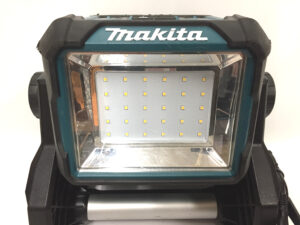 マキタ 充電式スタンドライト ML811-3