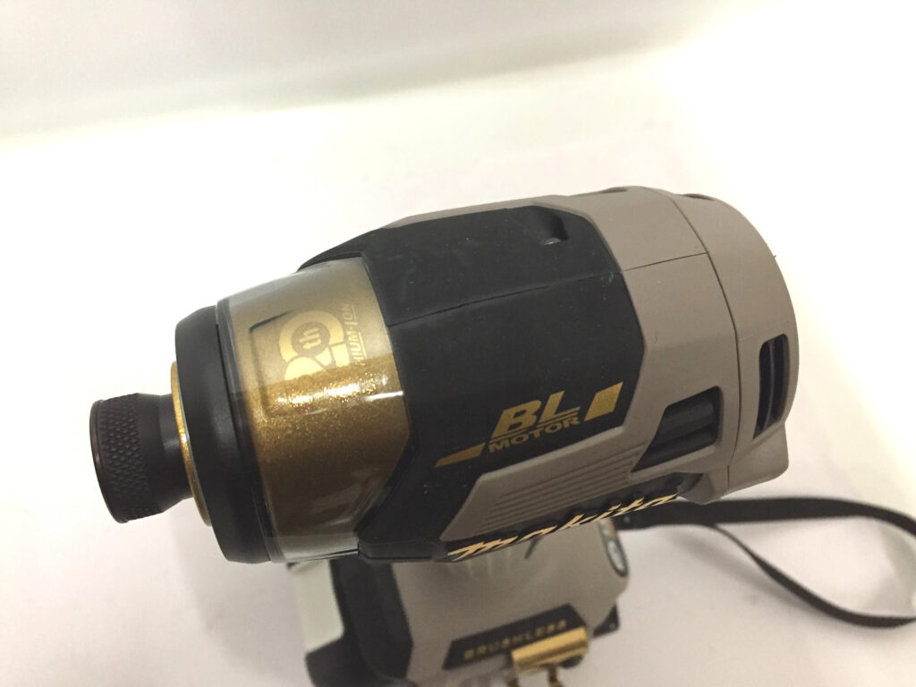 マキタ 20周年記念インパクトドライバ TD173DGXPG-4