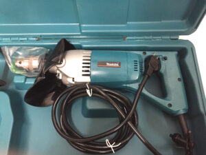 マキタ ダイヤコア震動ドリル 8406-2