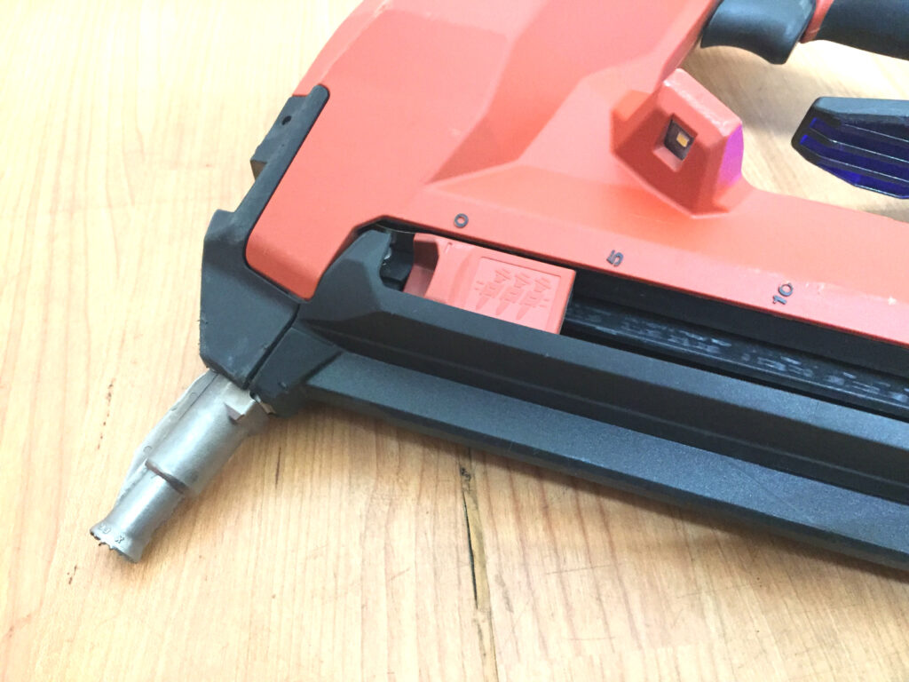 ヒルティ 充電式コンクリートネイラー BX4-22-3
