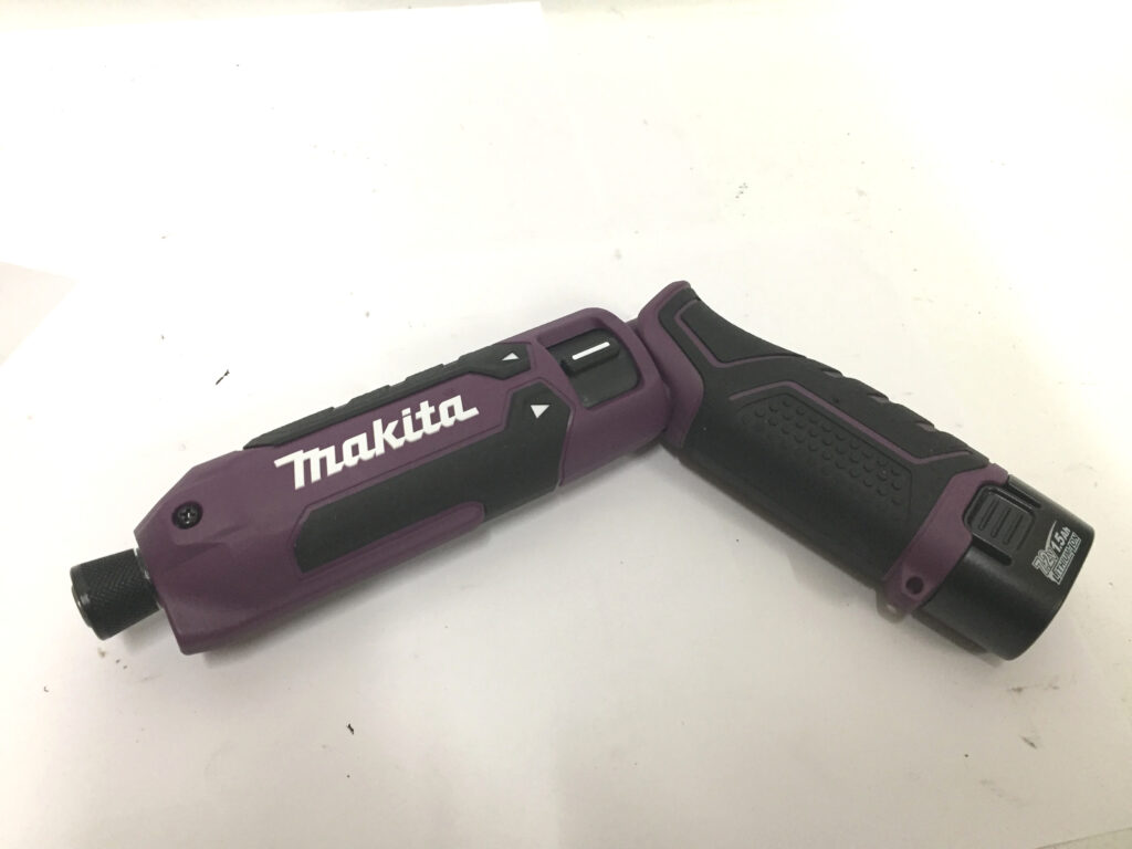マキタ 充電式ペンインパクトドライバ TD023DHXAP-3