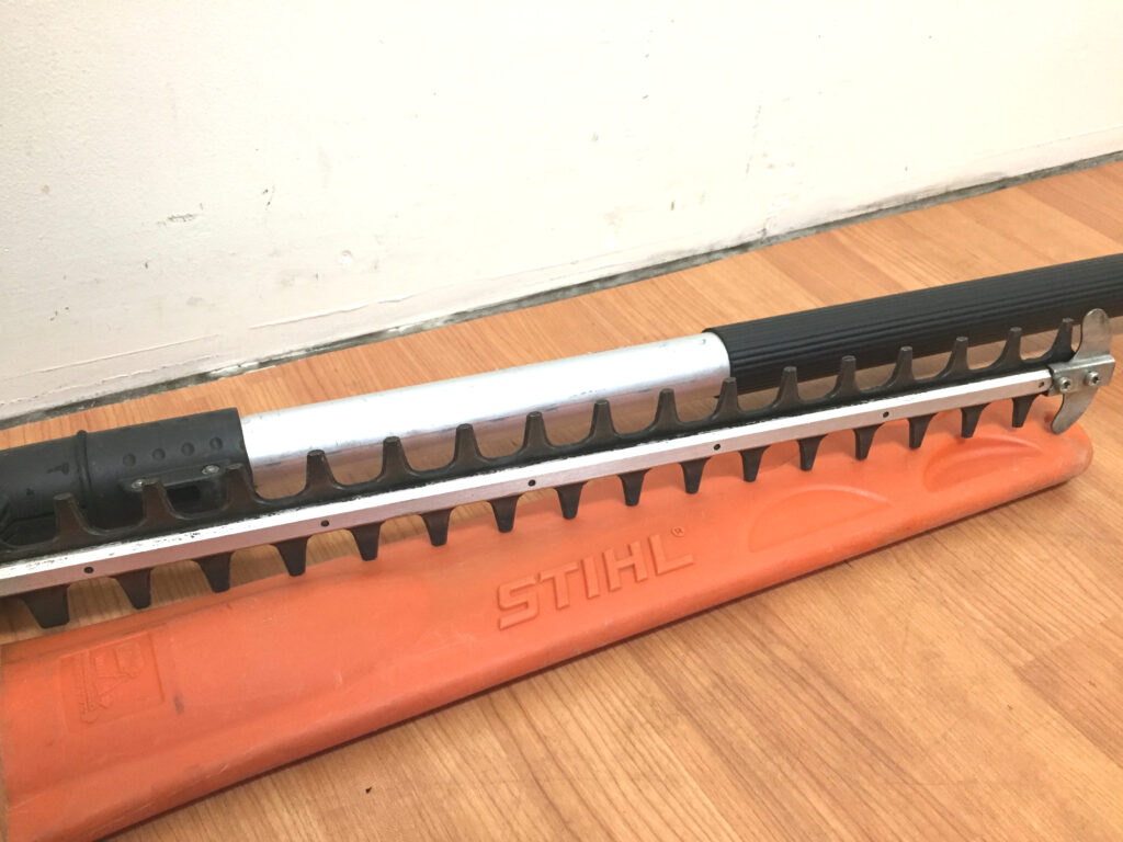 スチール ロングリーチヘッジトリマー HLA85-2