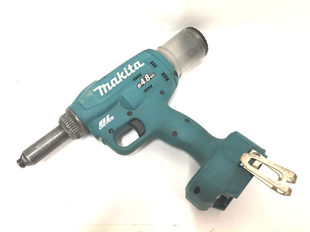 マキタ 充電式リベッタ RV150D-1